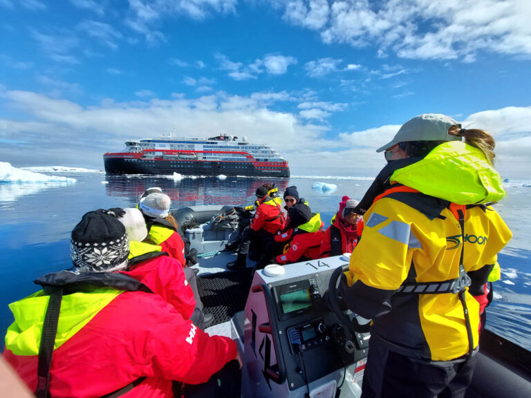 Highlights of Antarctica: Hurtigruten Expeditions cruise